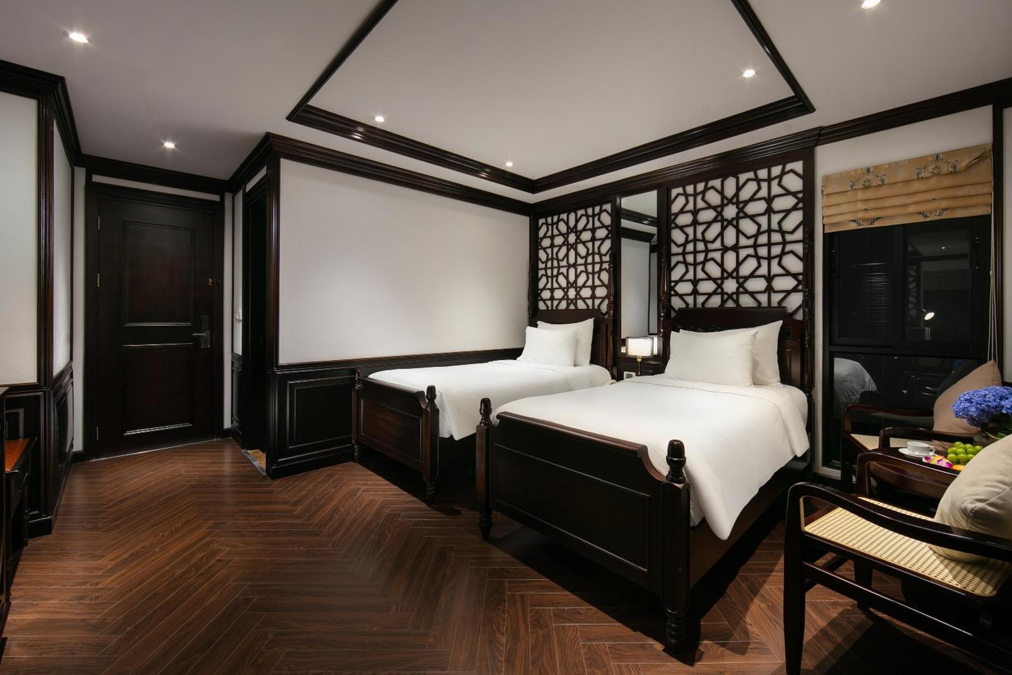 May De Ville Crown Hotel Hanoi Exterior photo Deluxe twin room
